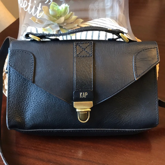 Madewell Handbags - Madewell Lovelock crossbody